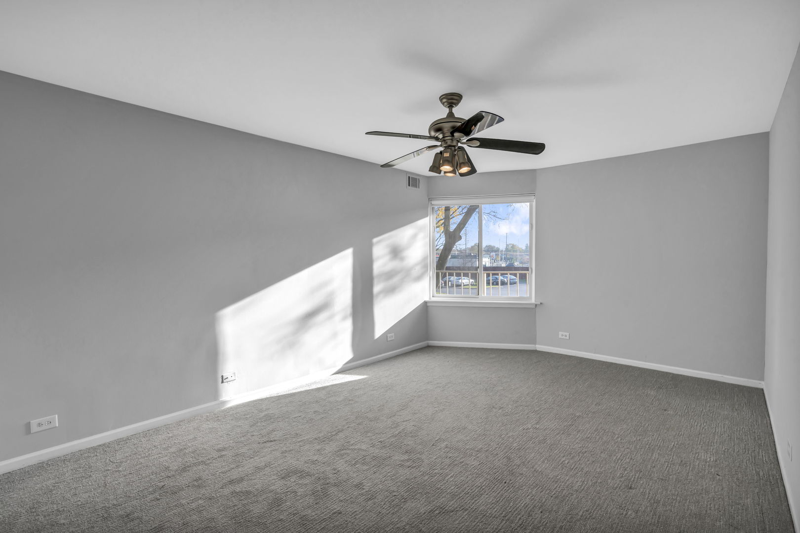 5400 Astor Lane #212, Rolling Meadows, IL 60008