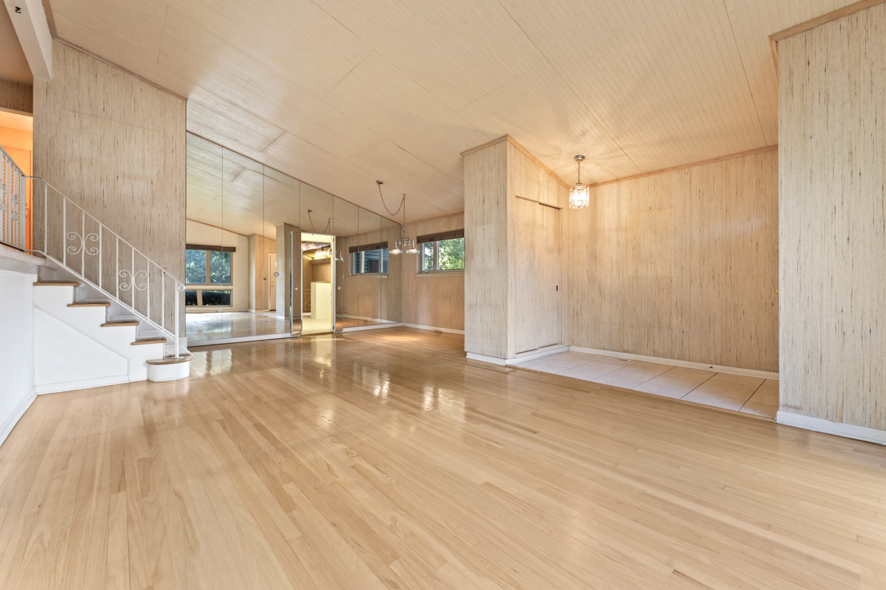 9101 Sleeping Bear Road, Skokie, IL 60076