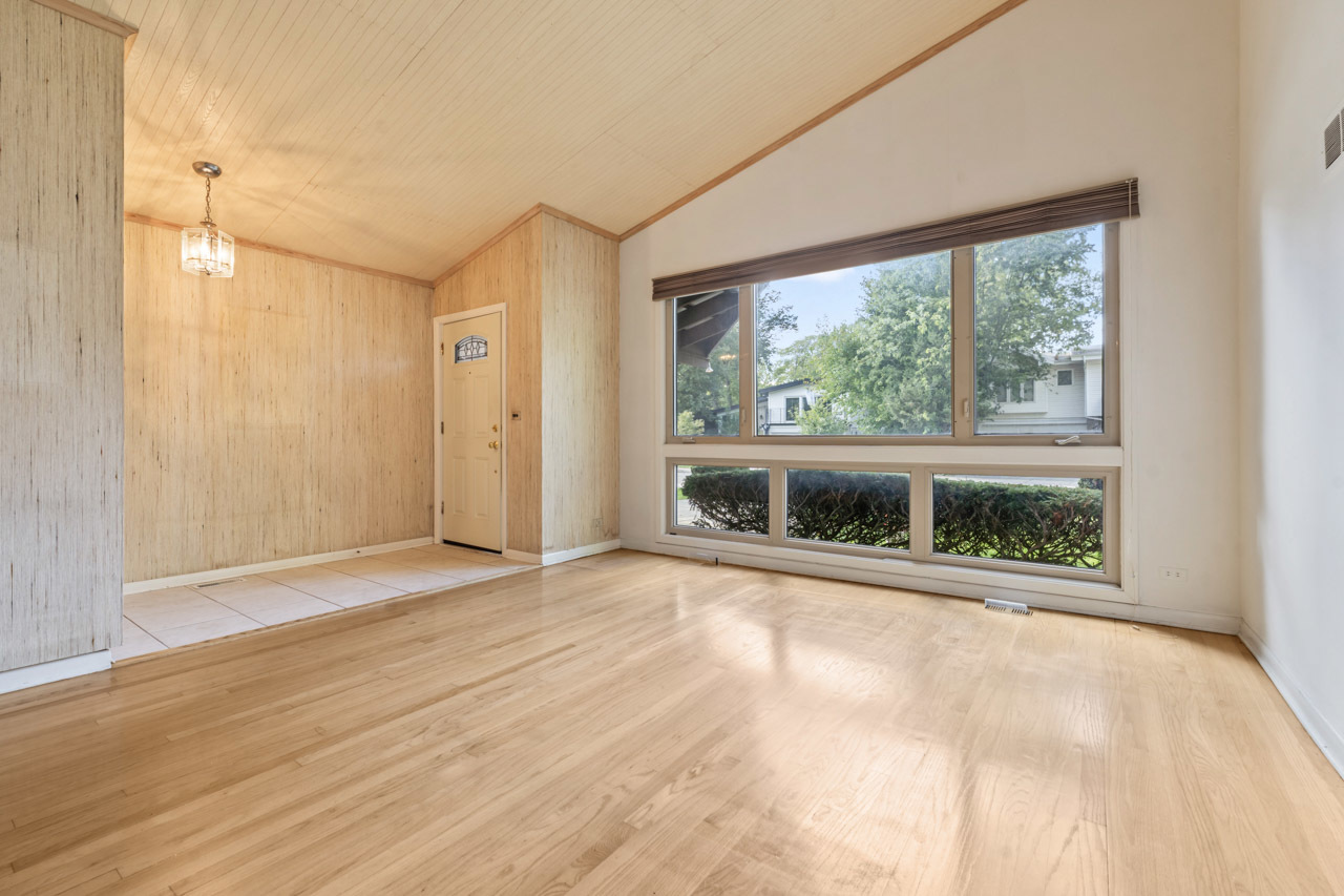 9101 Sleeping Bear Road, Skokie, IL 60076