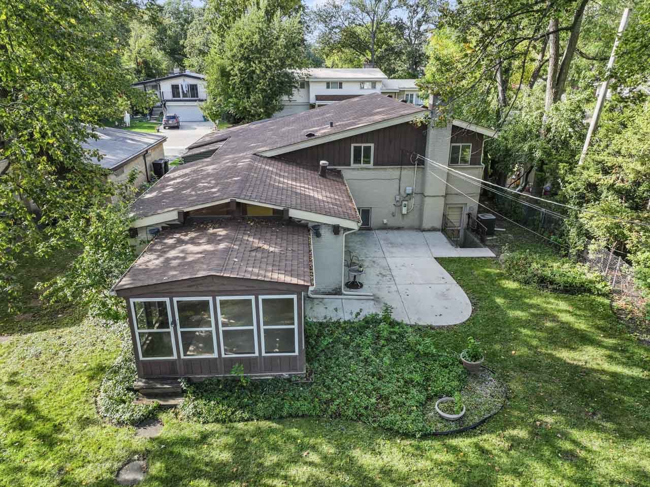 9101 Sleeping Bear Road, Skokie, IL 60076