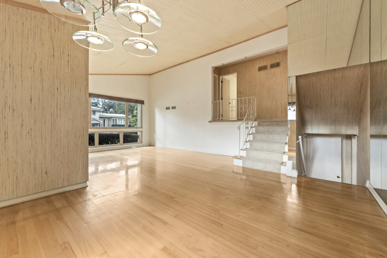 9101 Sleeping Bear Road, Skokie, IL 60076