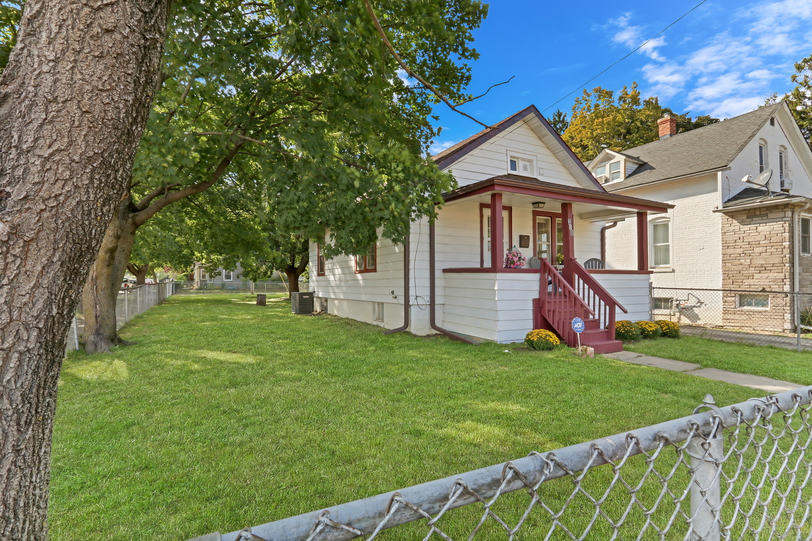 318 S Butrick Street, Waukegan, IL 60085