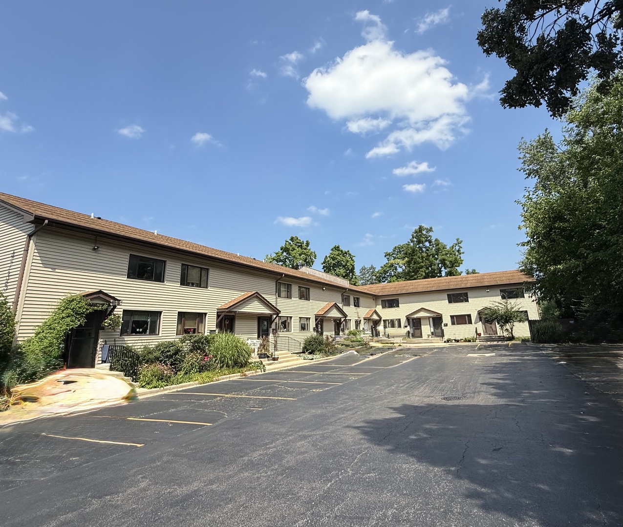 4735 Yender Avenue #10, Lisle, IL 60532