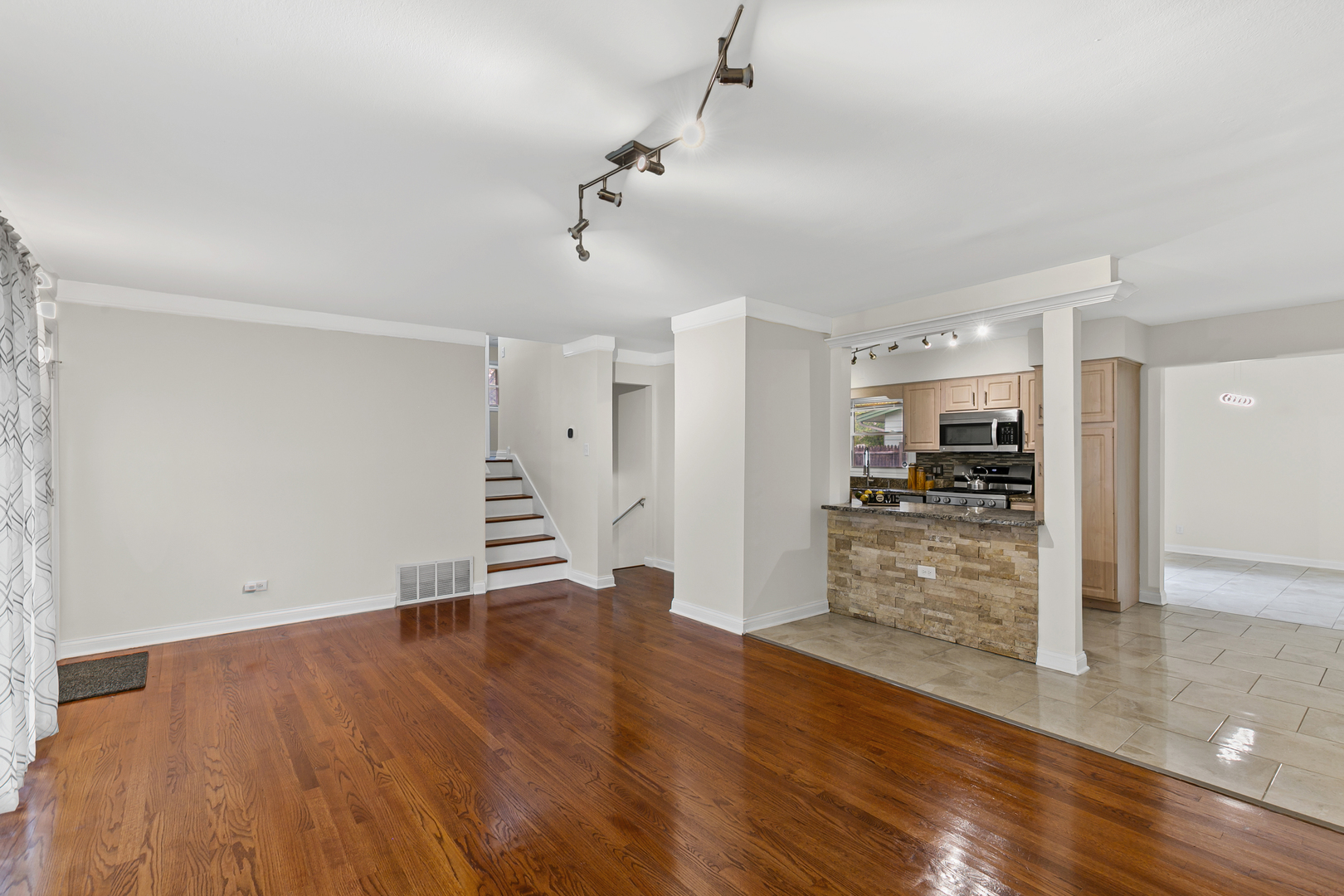 3152 189th Street, Lansing, IL 60438