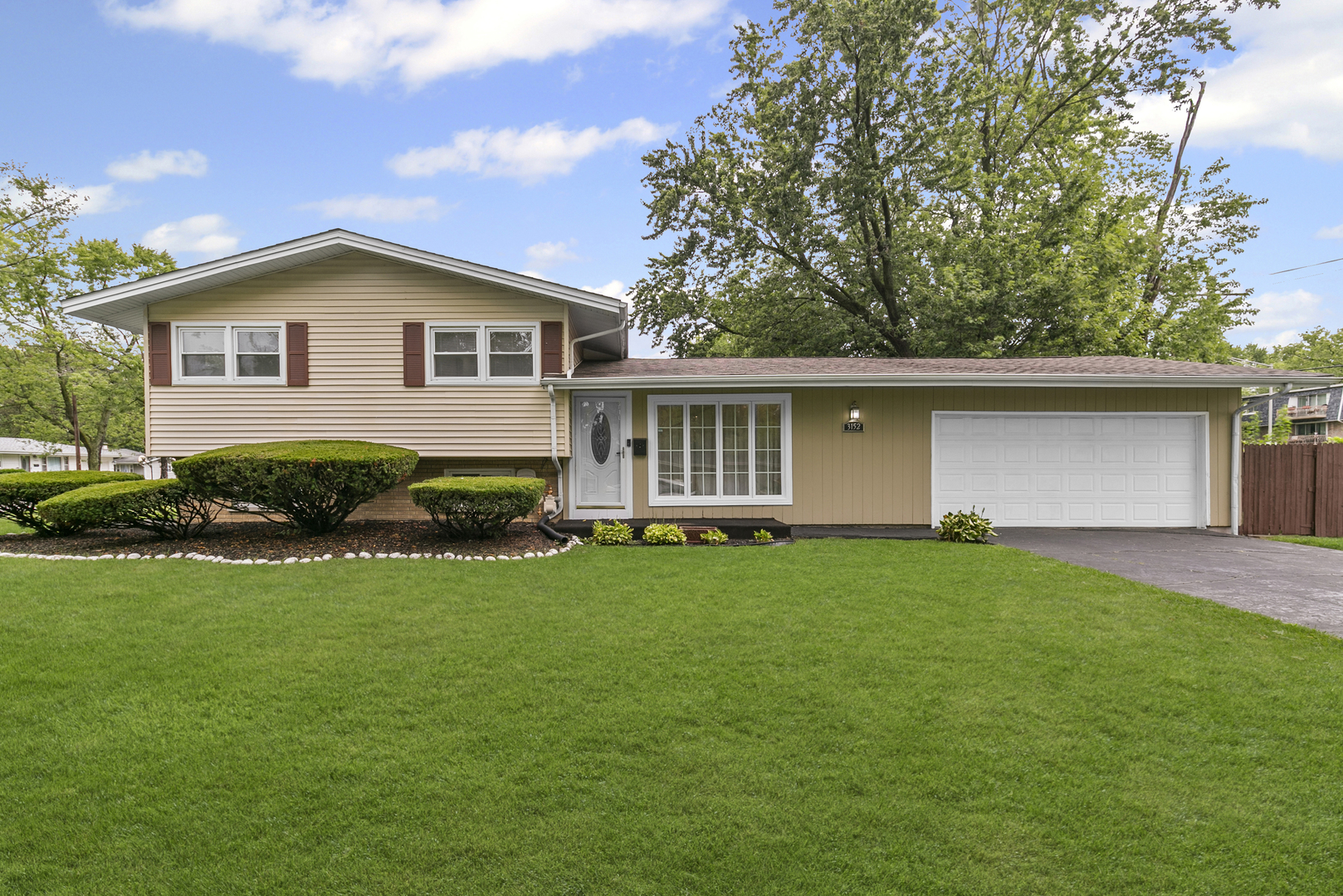 3152 189th Street, Lansing, IL 60438