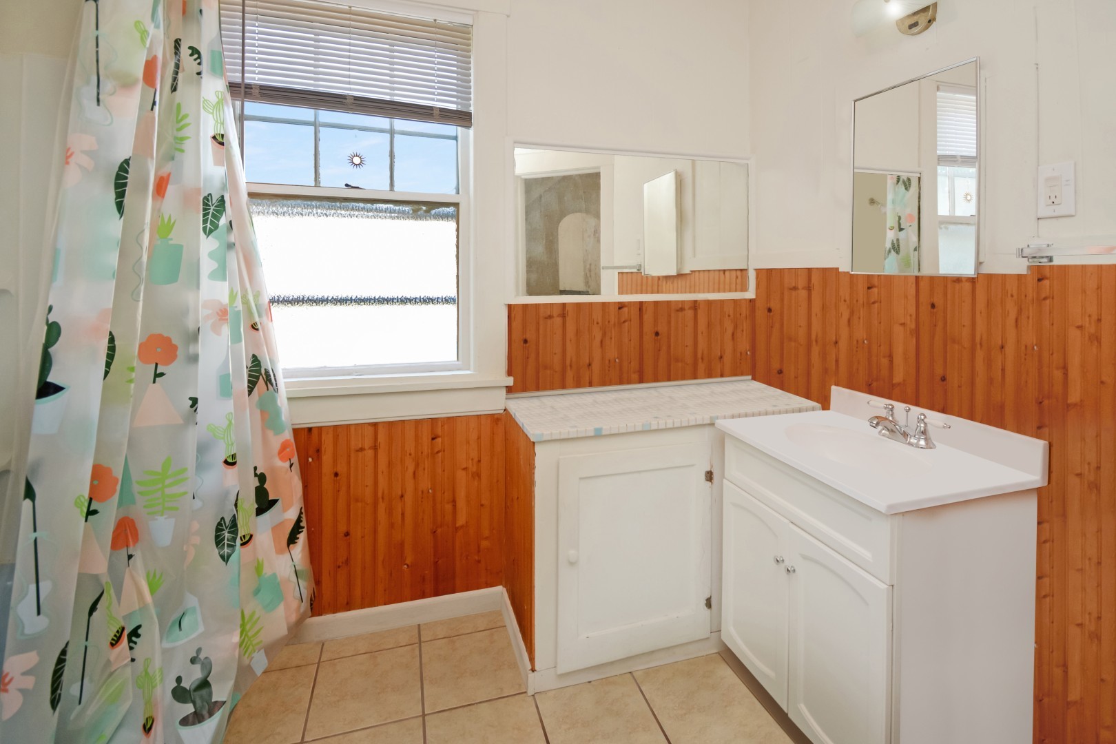 410 N McLean Street, Bloomington, IL 61701