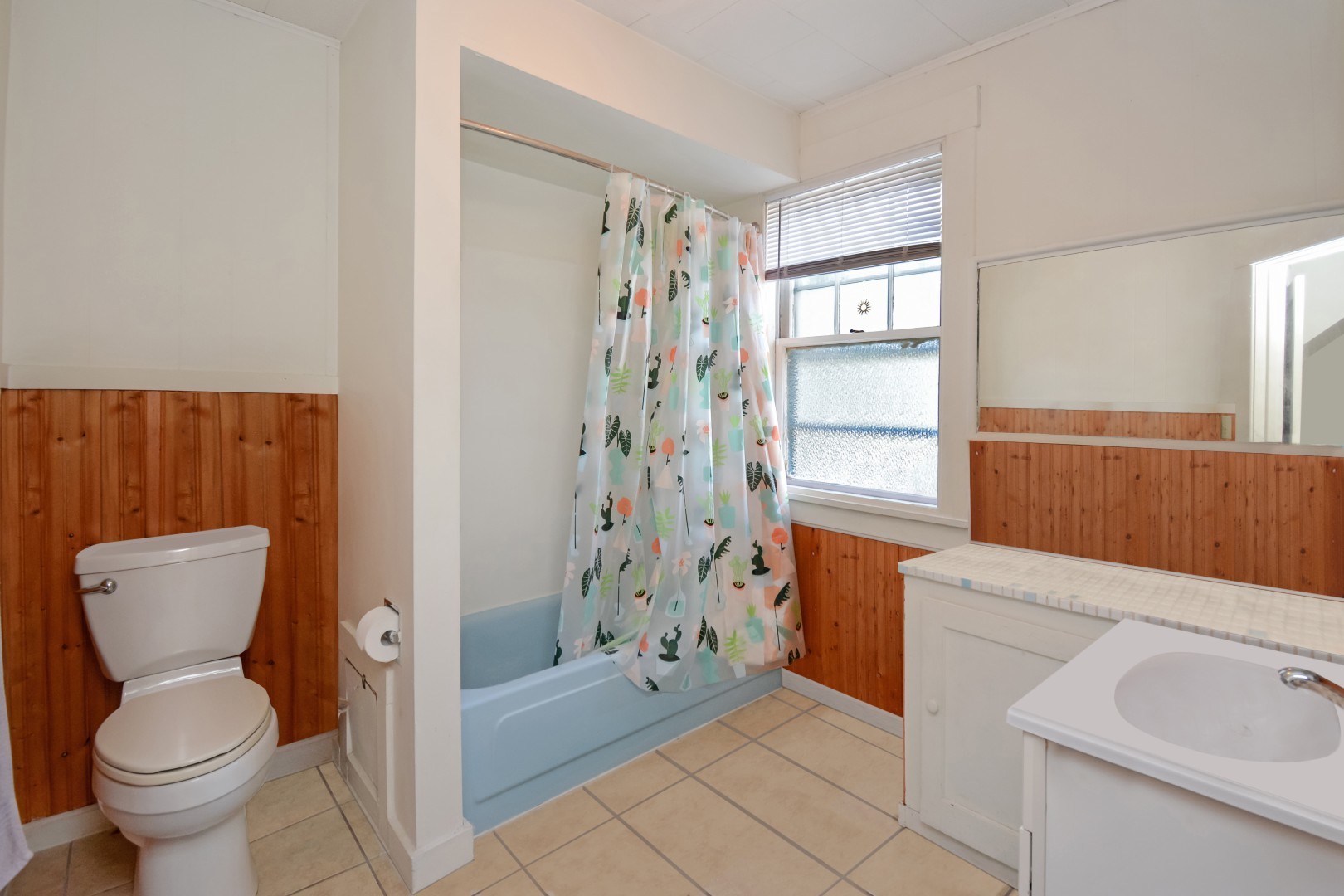 410 N McLean Street, Bloomington, IL 61701