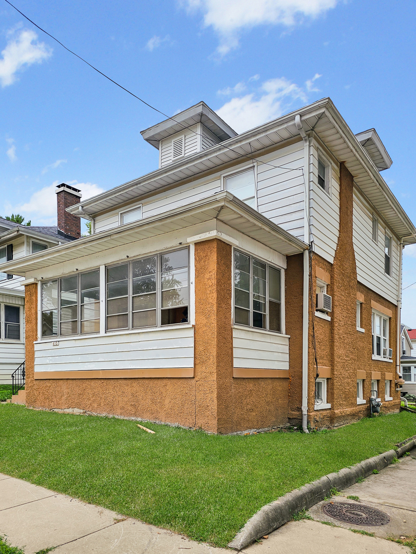 410 N McLean Street, Bloomington, IL 61701