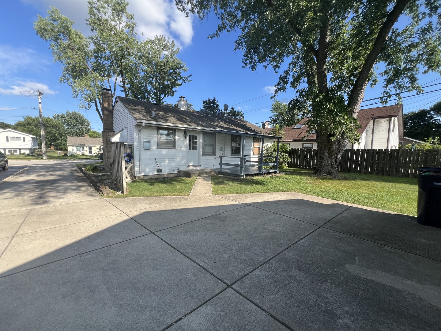 730 N Elizabeth Street, Lombard, IL 60148