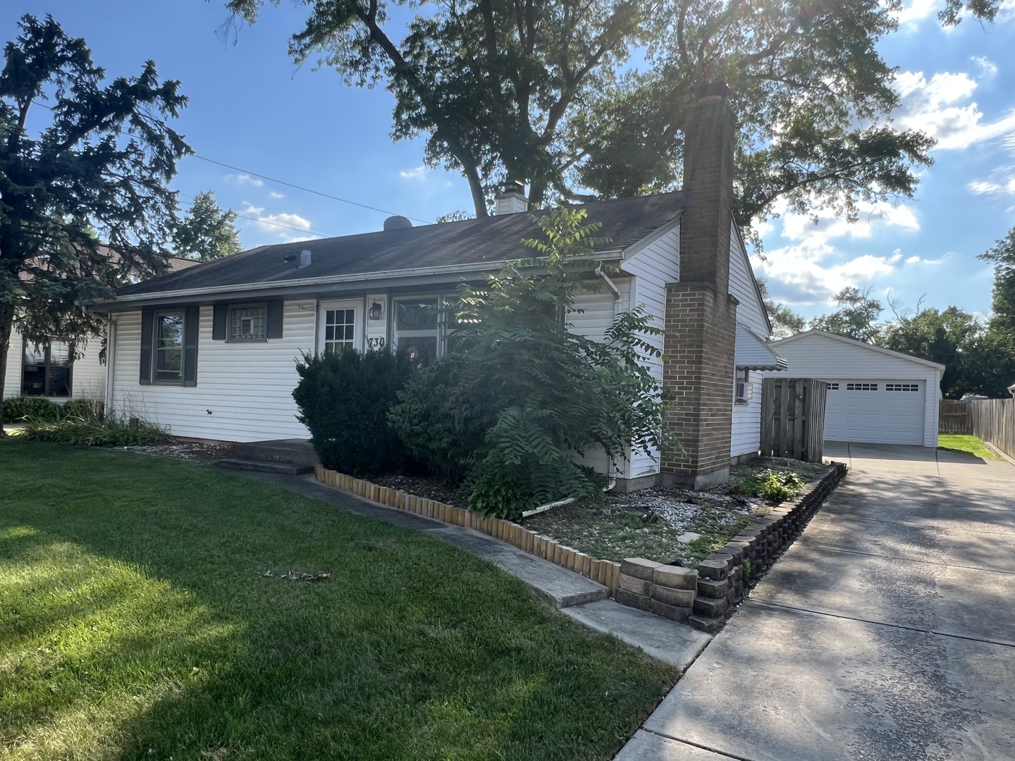 730 N Elizabeth Street, Lombard, IL 60148