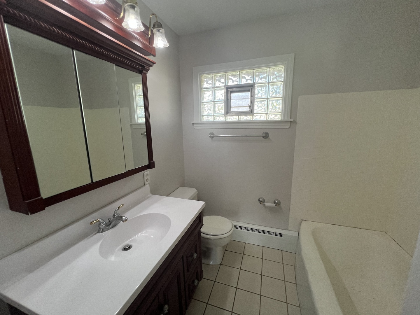 730 N Elizabeth Street, Lombard, IL 60148