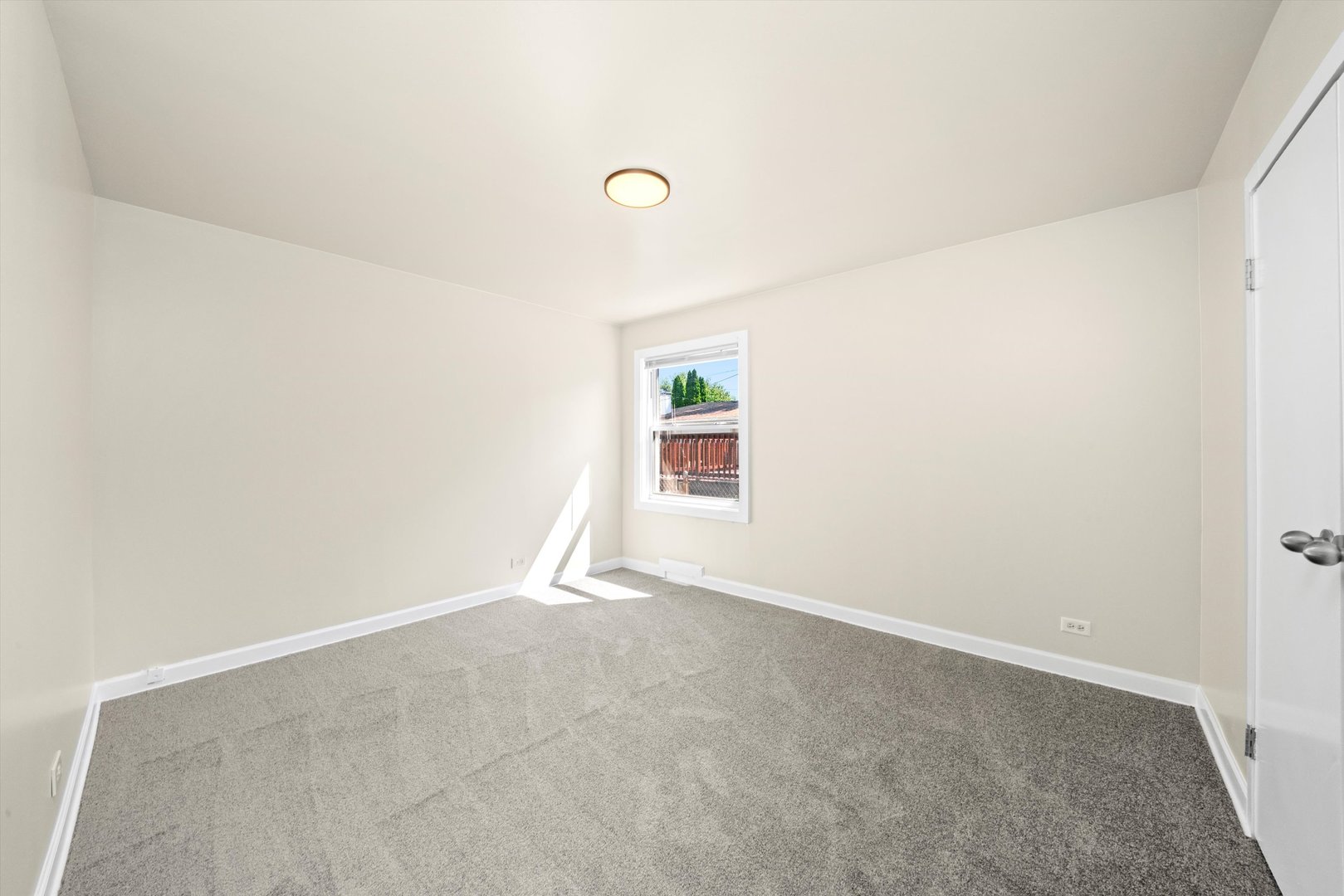2612 W 98th Street, Evergreen Park, IL 60805