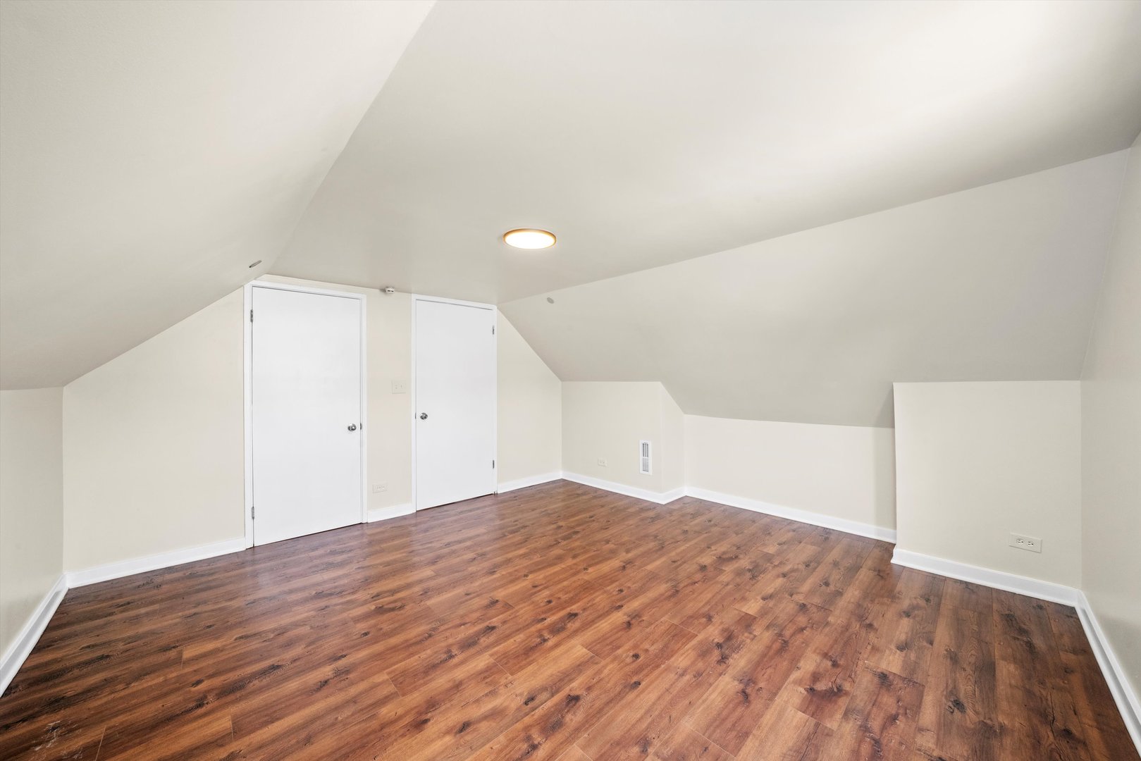 2612 W 98th Street, Evergreen Park, IL 60805
