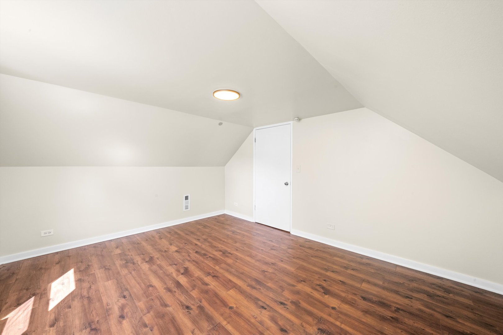 2612 W 98th Street, Evergreen Park, IL 60805