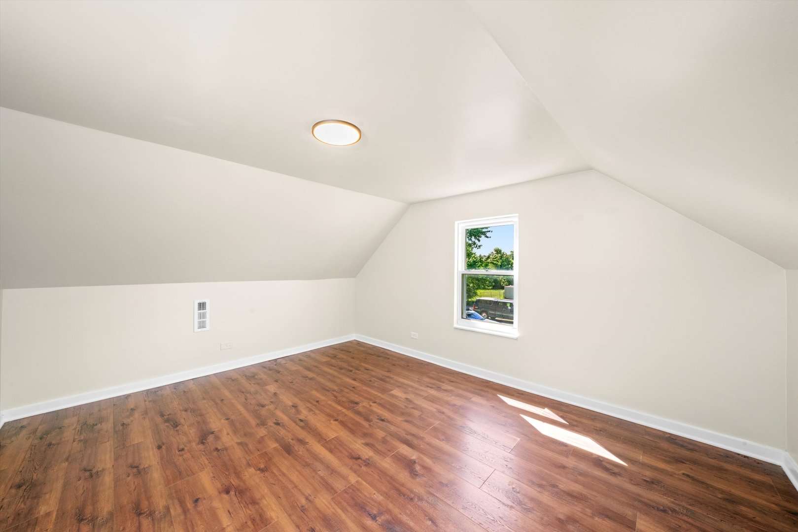 2612 W 98th Street, Evergreen Park, IL 60805