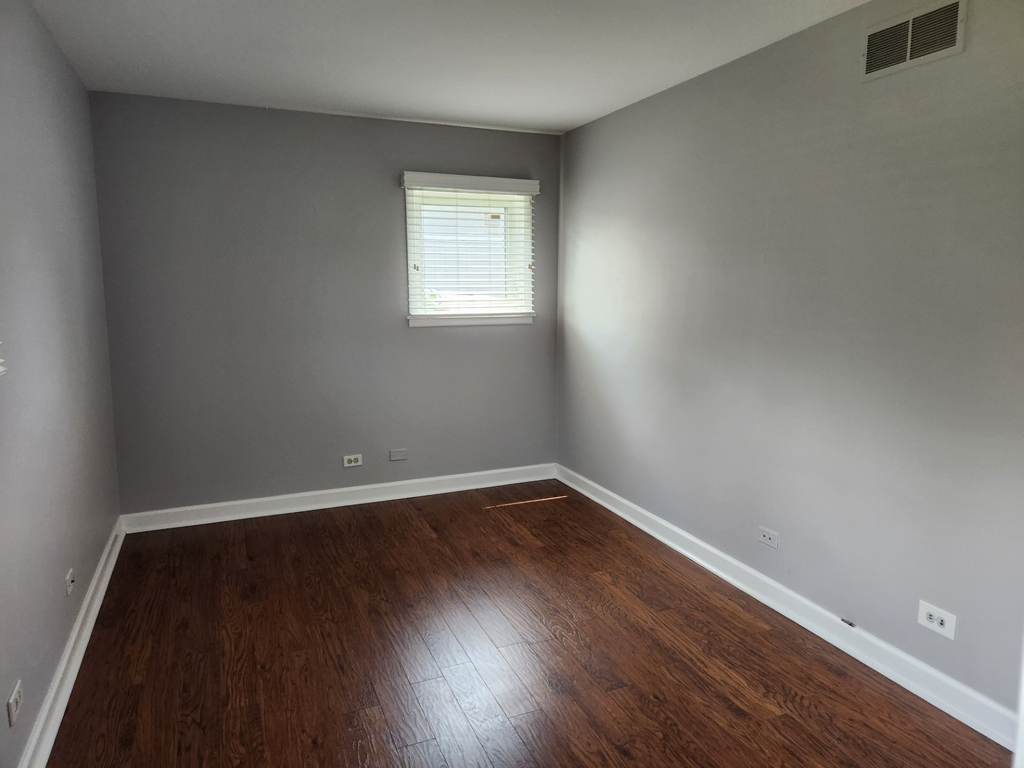 7713 Brookhaven Avenue, Darien, IL 60561