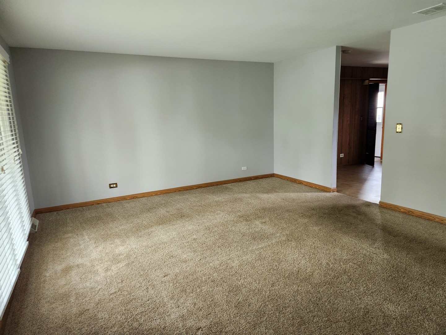 7713 Brookhaven Avenue, Darien, IL 60561