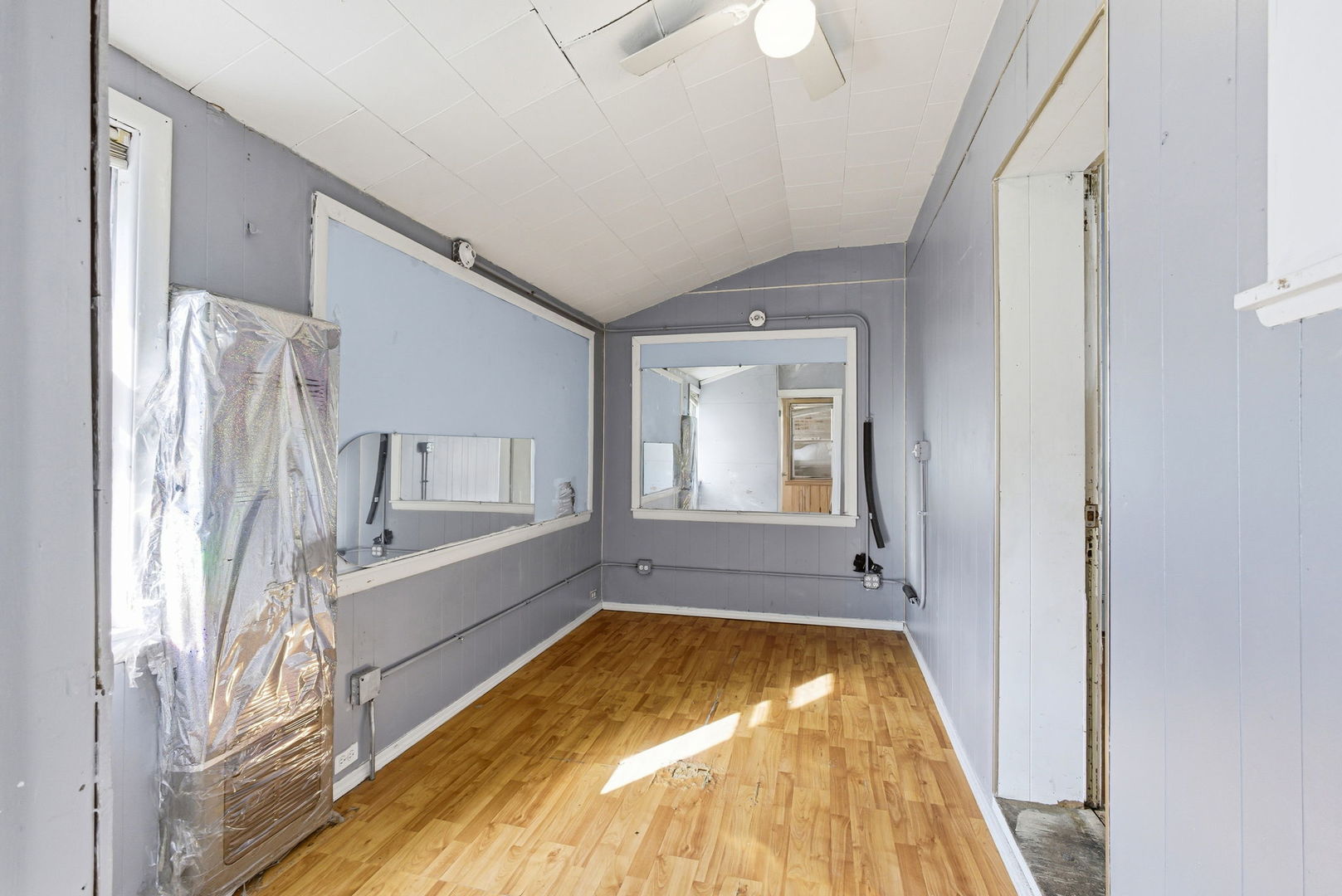 2916 N Merrimac Avenue, Chicago, IL 60634