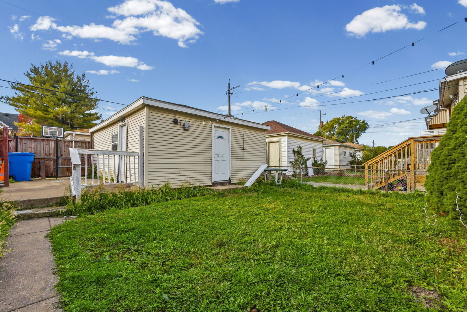 2916 N Merrimac Avenue, Chicago, IL 60634