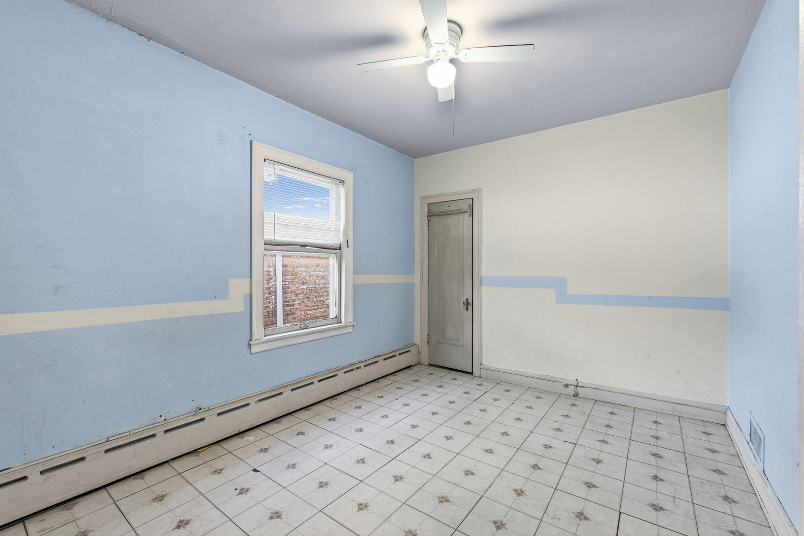 2916 N Merrimac Avenue, Chicago, IL 60634