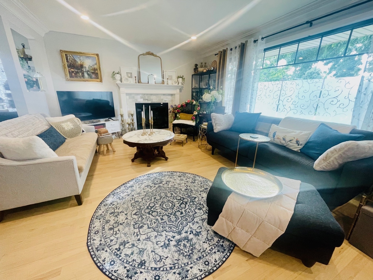 9321 S Avers Avenue, Evergreen Park, IL 60805