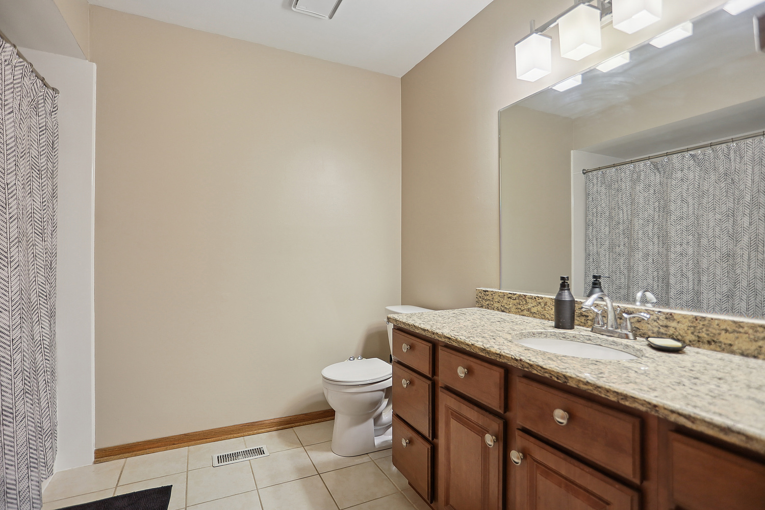 15945 78th Avenue, Tinley Park, IL 60477