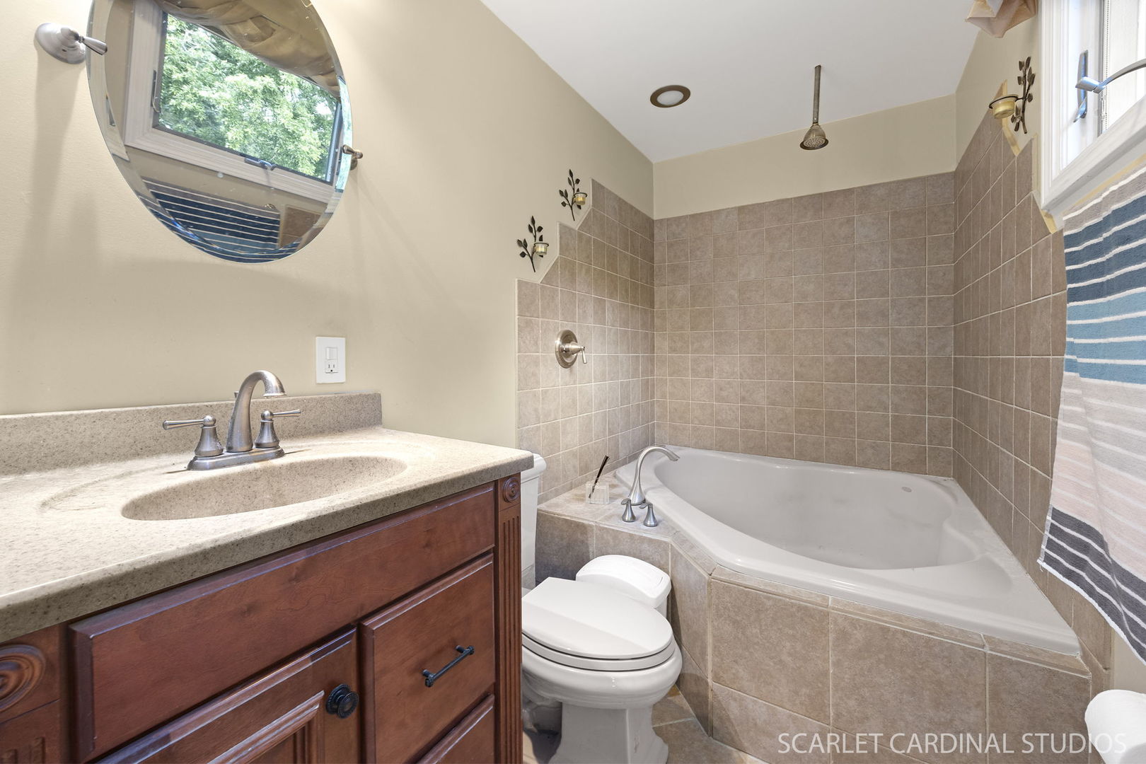 2044 Templar Drive, Naperville, IL 60565