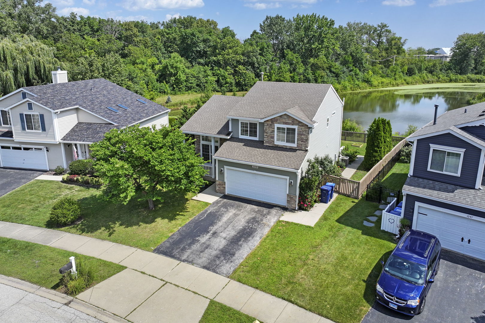 1039 S Pleasant Hill Gate, Waukegan, IL 60085