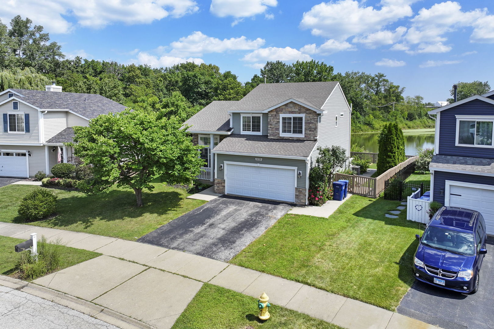 1039 S Pleasant Hill Gate, Waukegan, IL 60085