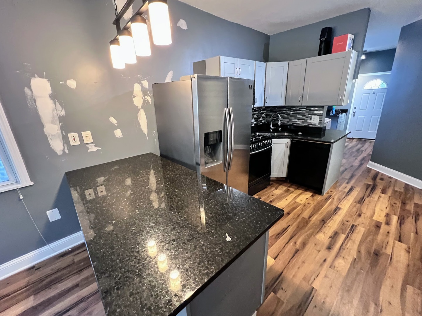 2062 N Damen Avenue #2, Chicago, IL 60647