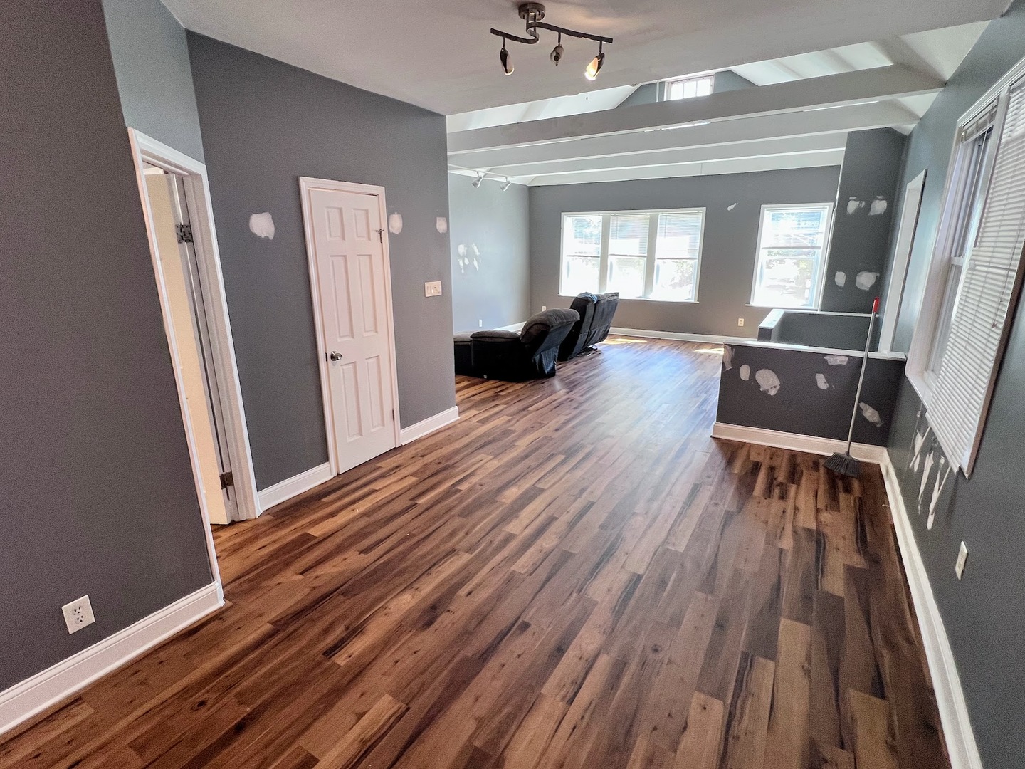2062 N Damen Avenue #2, Chicago, IL 60647