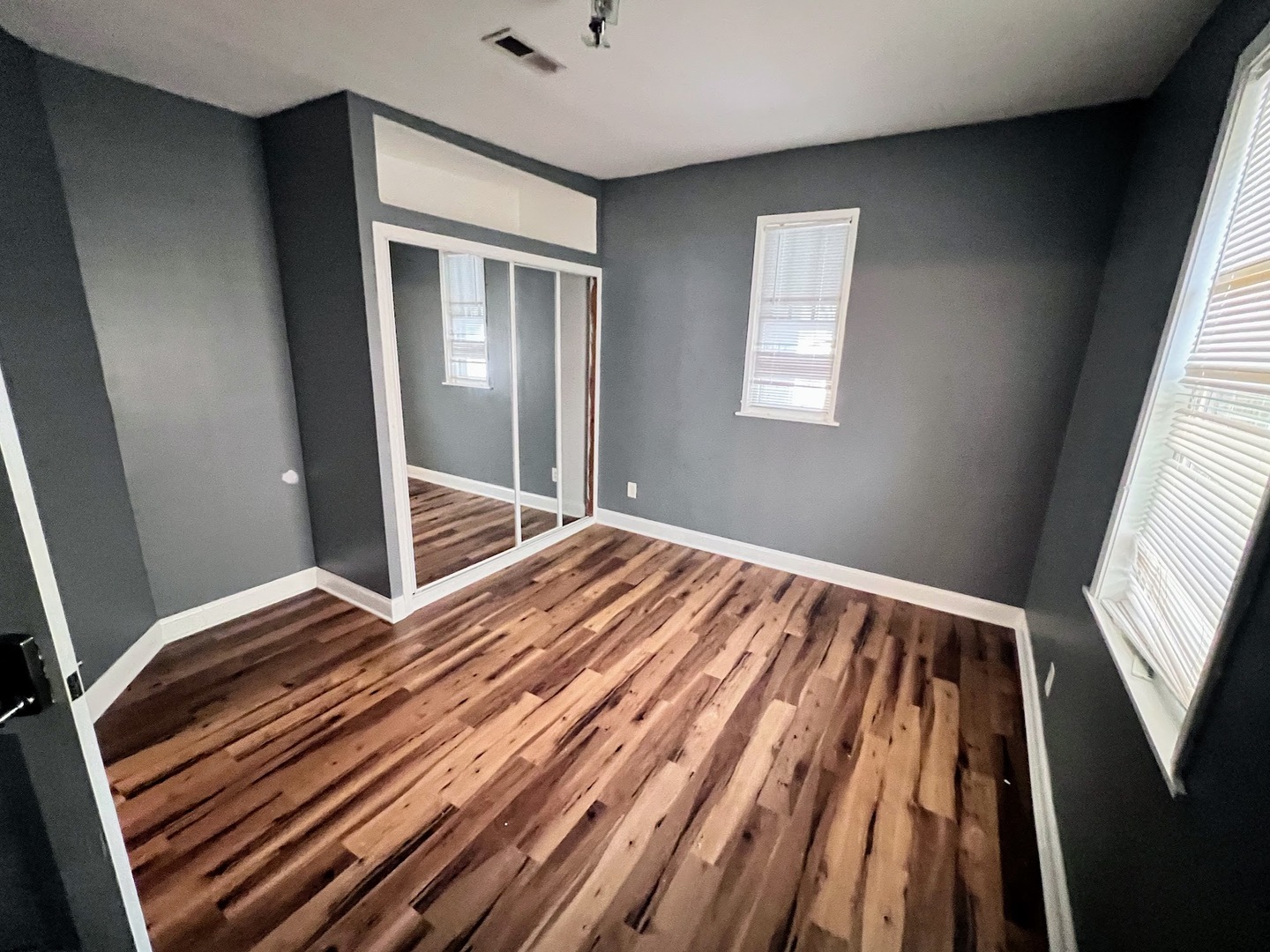 2062 N Damen Avenue #2, Chicago, IL 60647