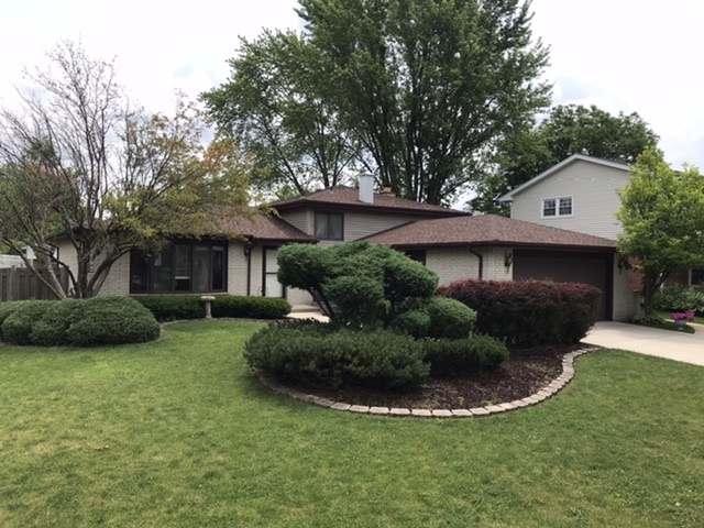 7105 Summit Road, Darien, IL 60561