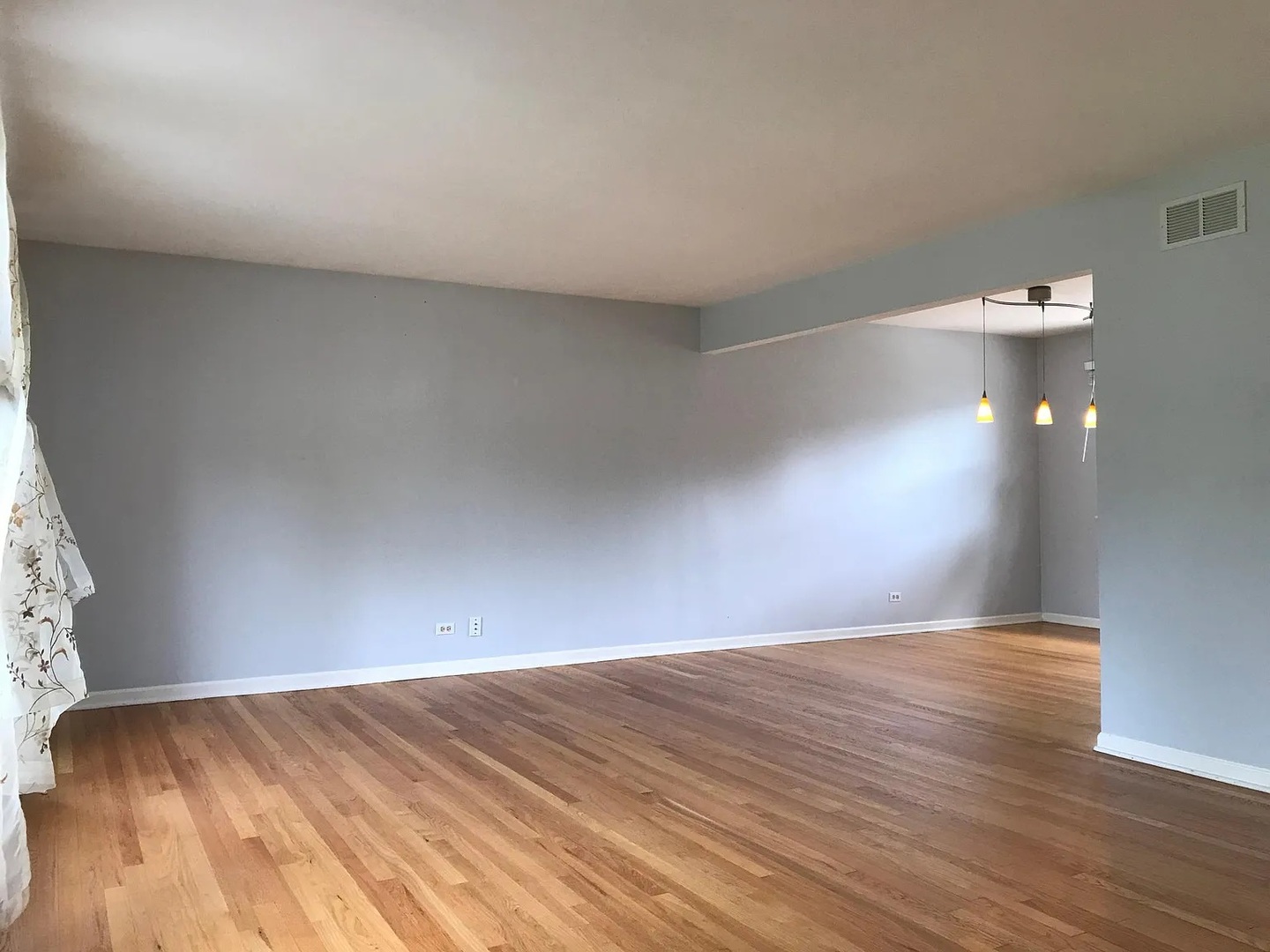 7105 Summit Road, Darien, IL 60561