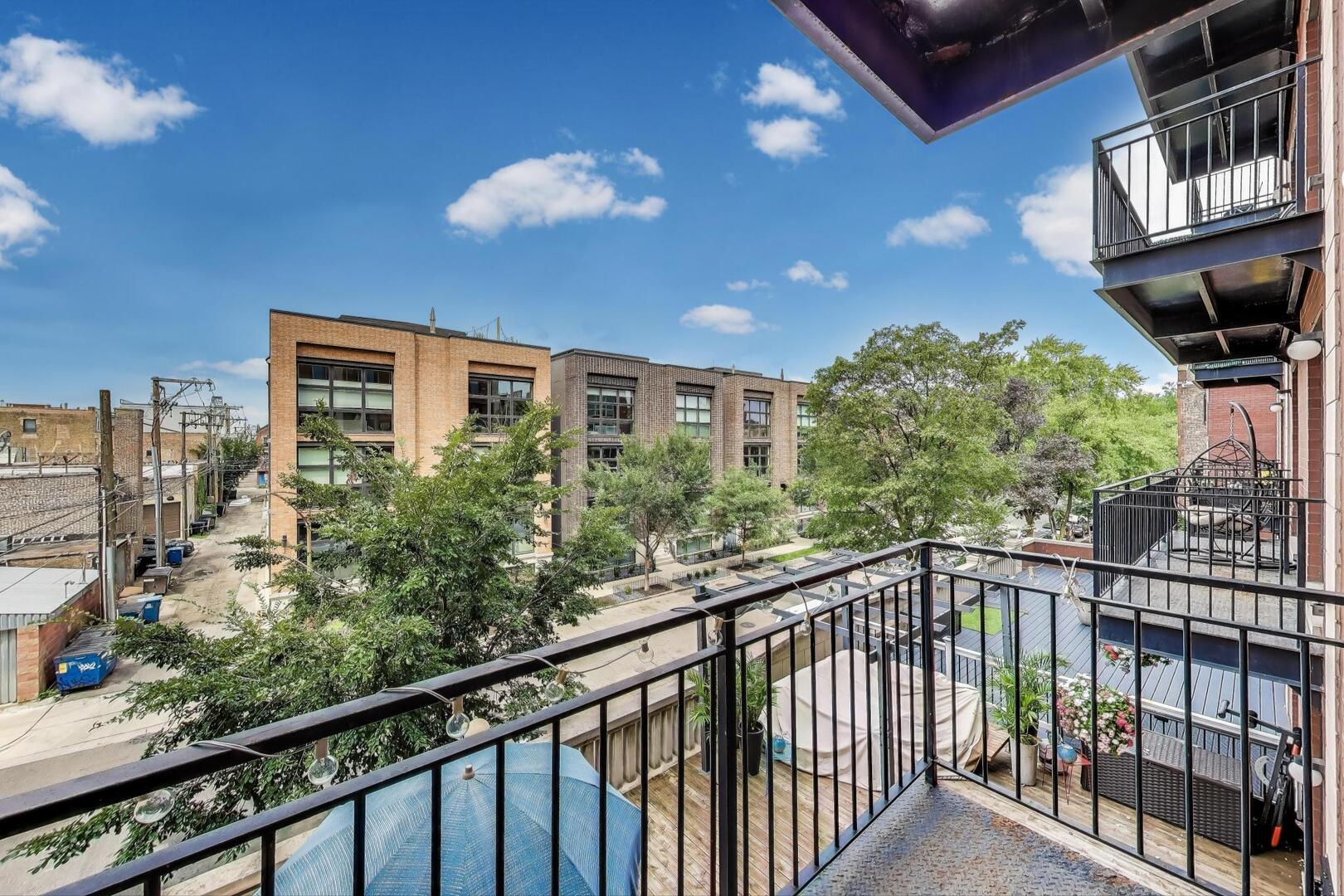 815 N Marshfield Avenue #301, Chicago, IL 60622