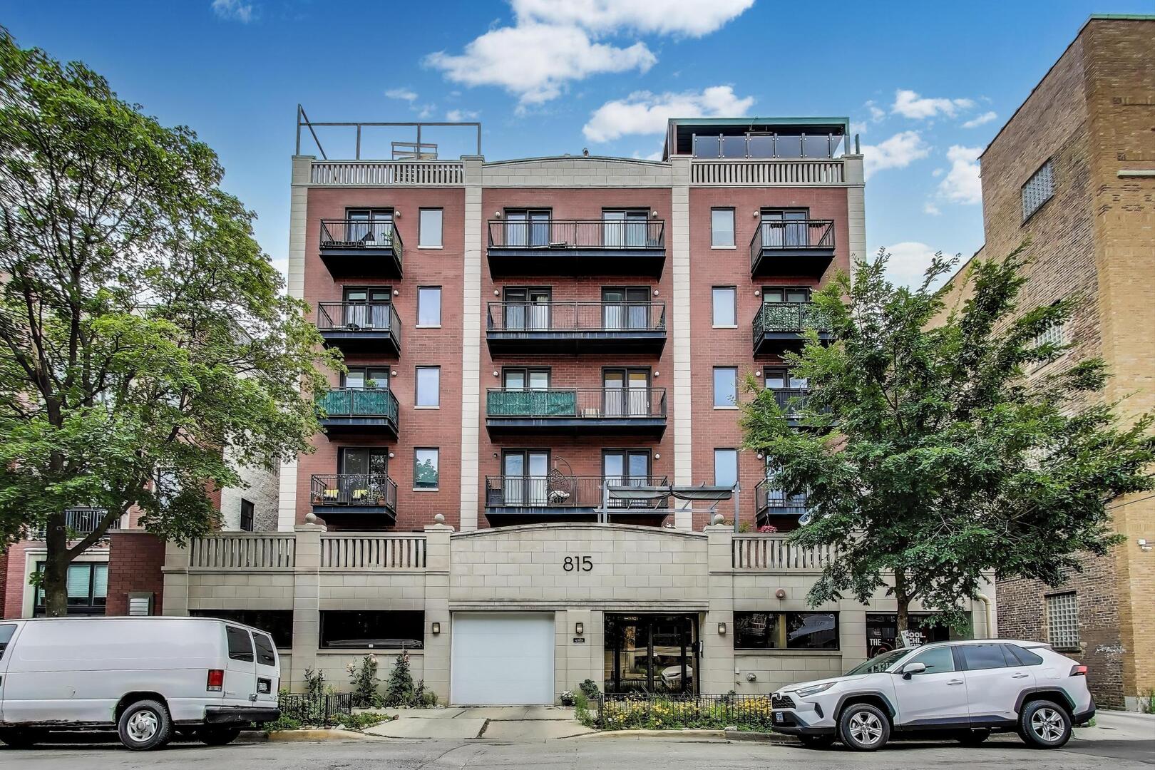 815 N Marshfield Avenue #301, Chicago, IL 60622