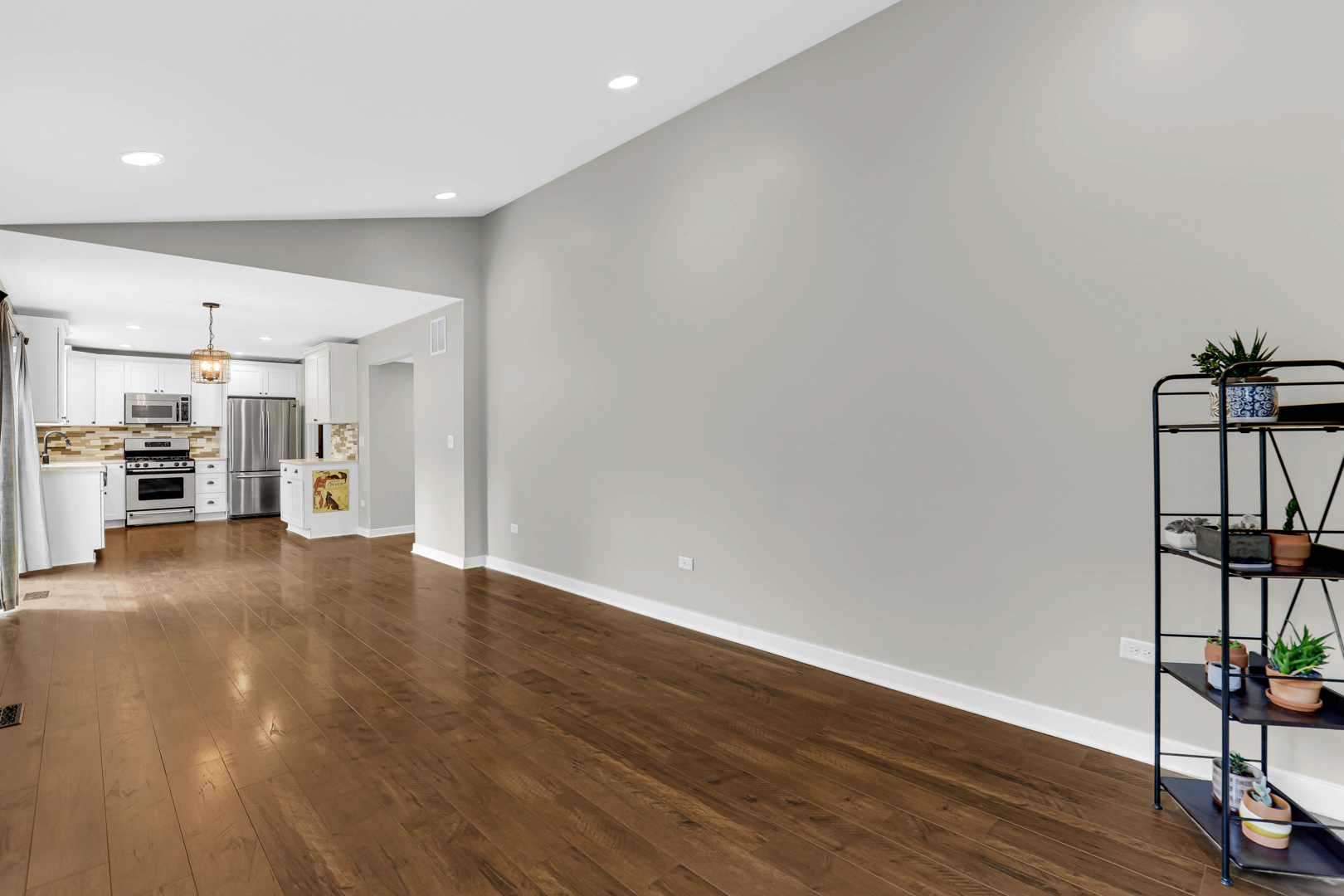 22055 W Miller Drive, Plainfield, IL 60544