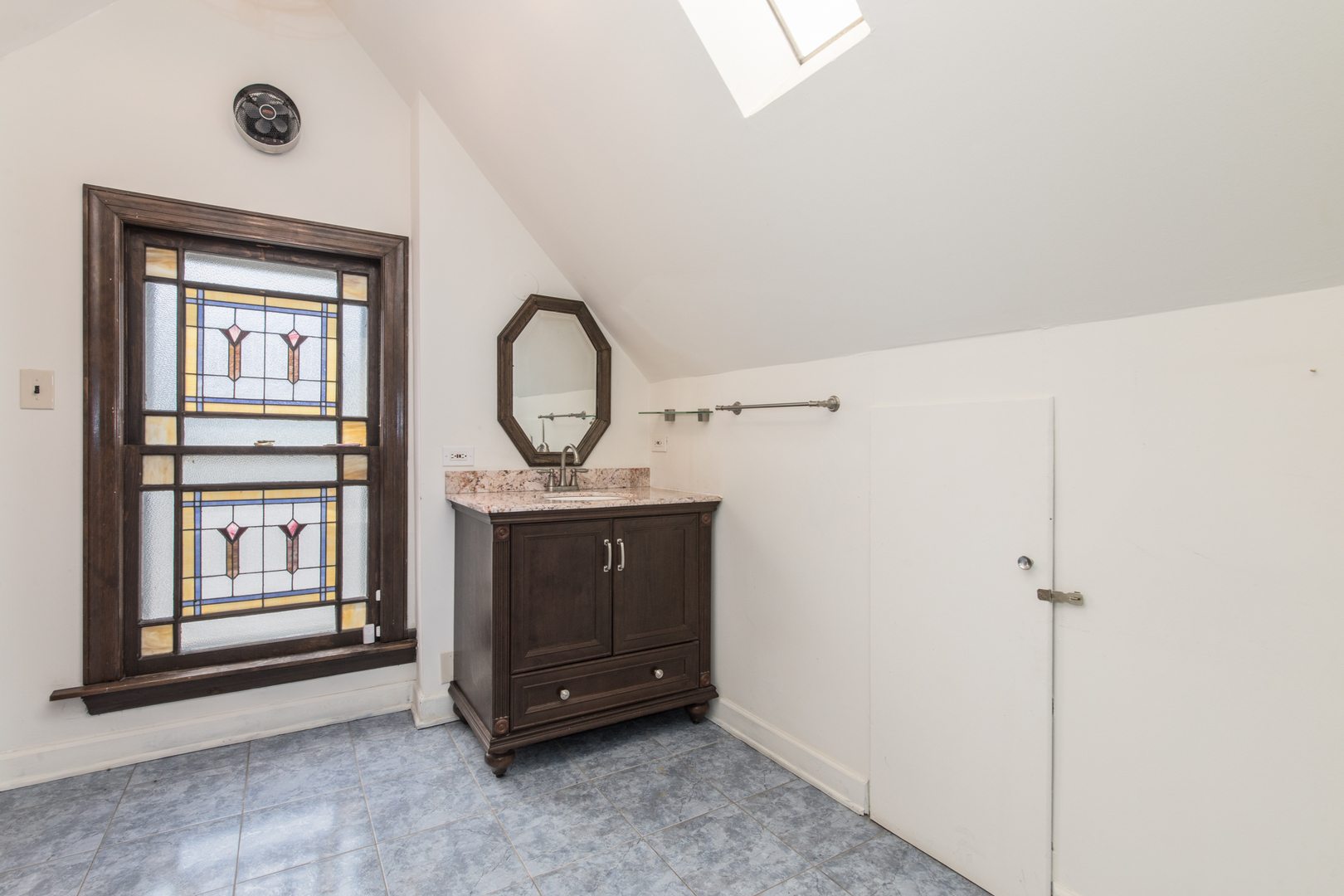 3642 N Sawyer Avenue, Chicago, IL 60618