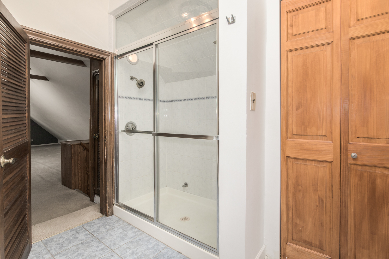 3642 N Sawyer Avenue, Chicago, IL 60618