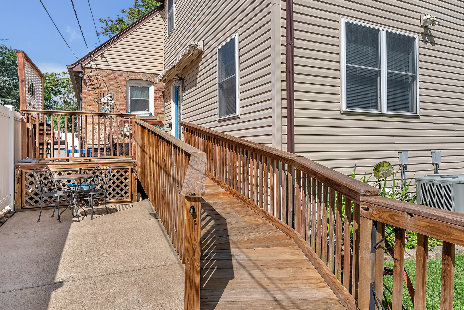 17803 Escanaba Avenue, Lansing, IL 60438