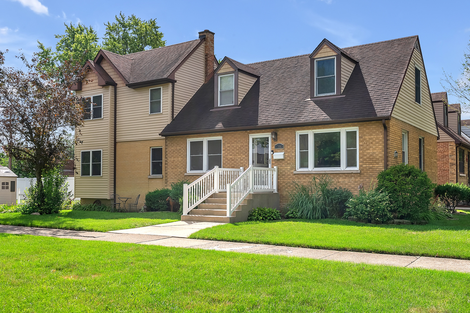 17803 Escanaba Avenue, Lansing, IL 60438