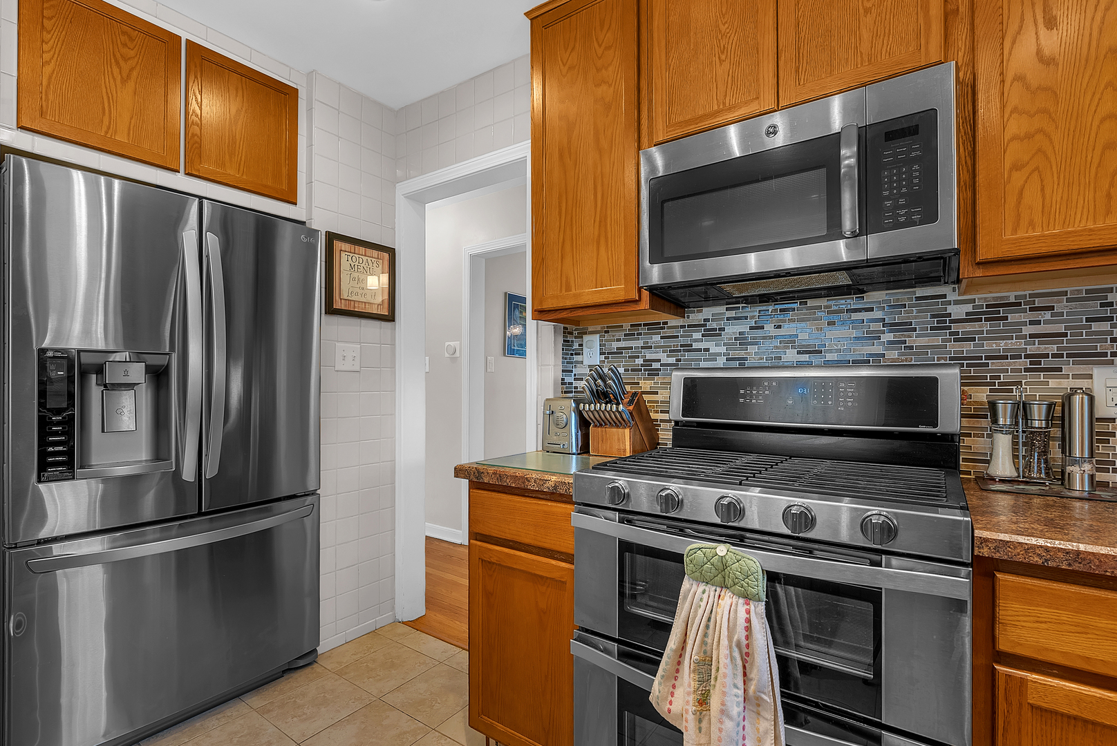 17803 Escanaba Avenue, Lansing, IL 60438