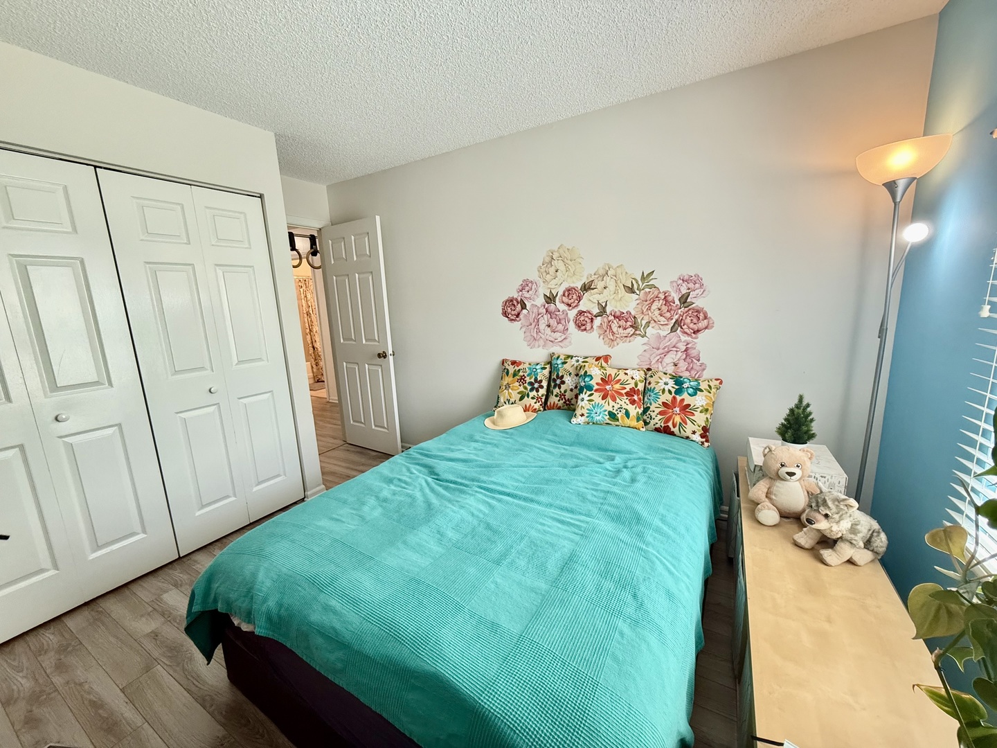 872 Stradford Circle #16B1, Buffalo Grove, IL 60089