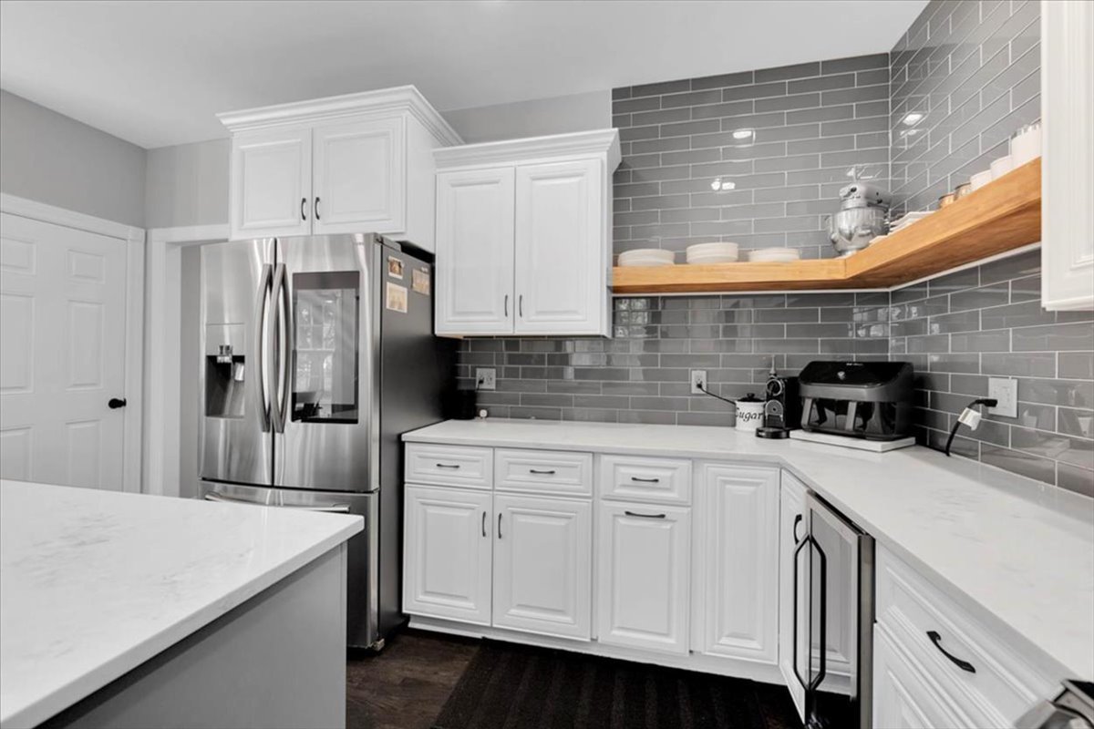 1306 Mcclurg Drive, Batavia, IL 60510