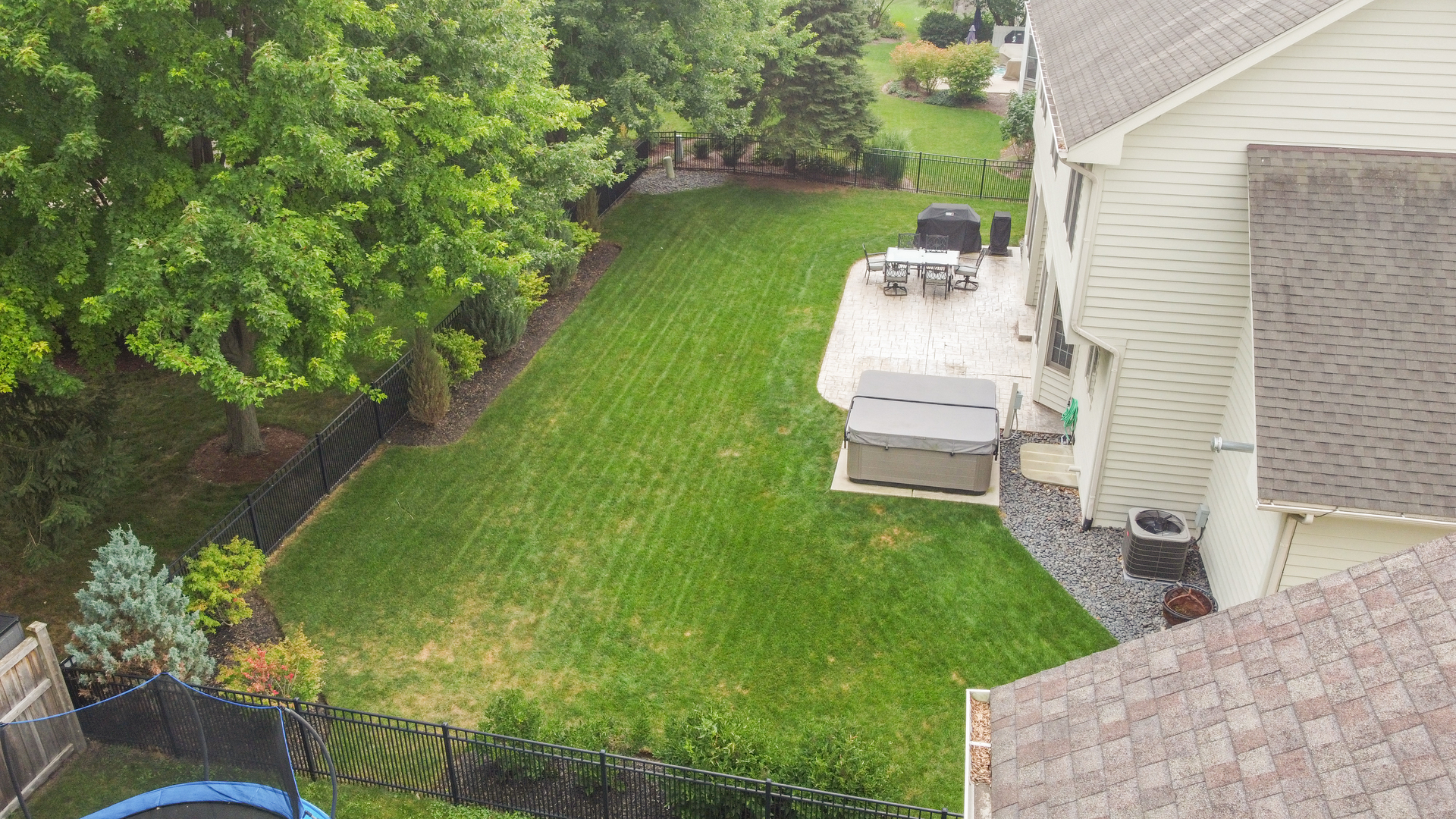 1306 Mcclurg Drive, Batavia, IL 60510