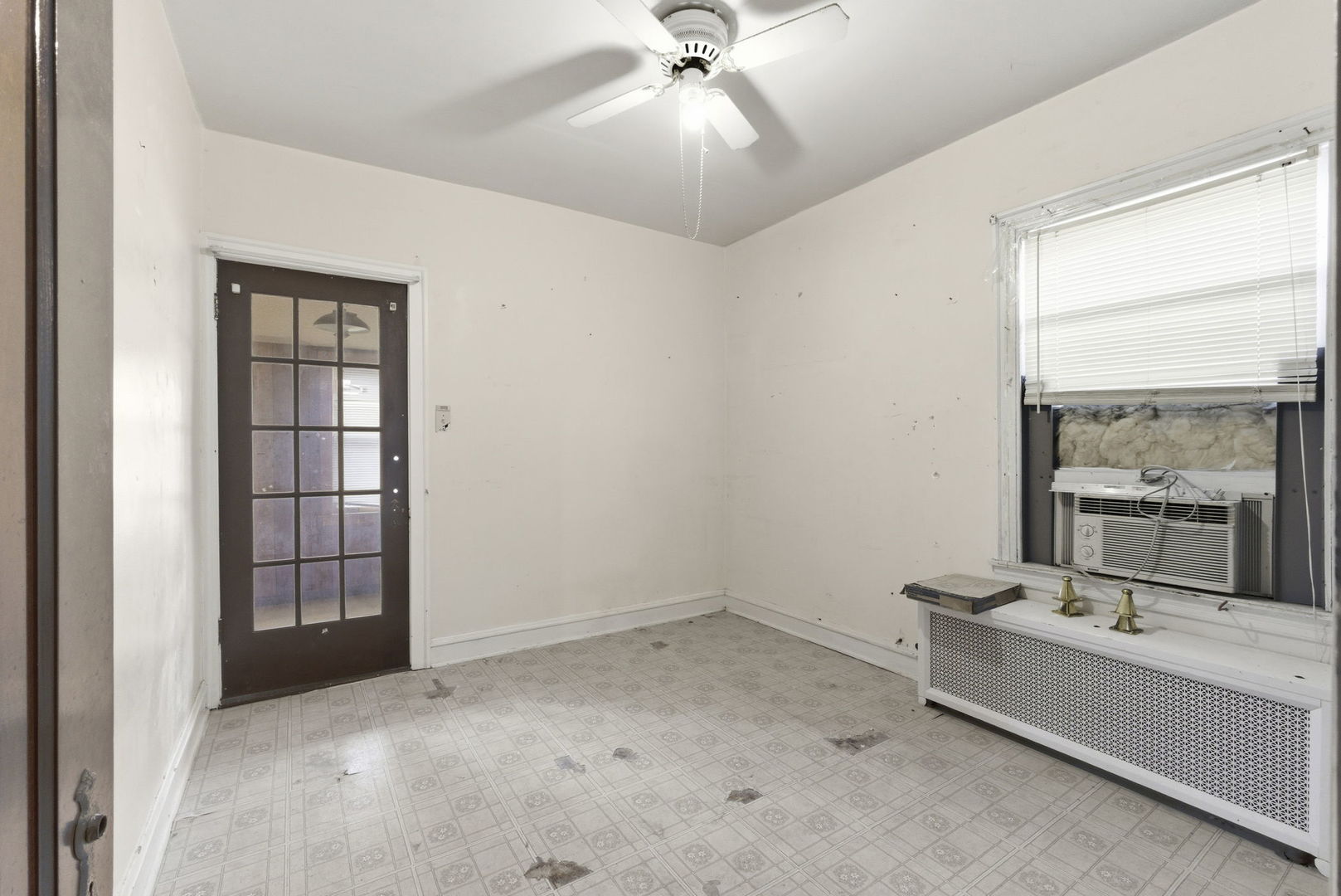 2924 N Merrimac Avenue, Chicago, IL 60634