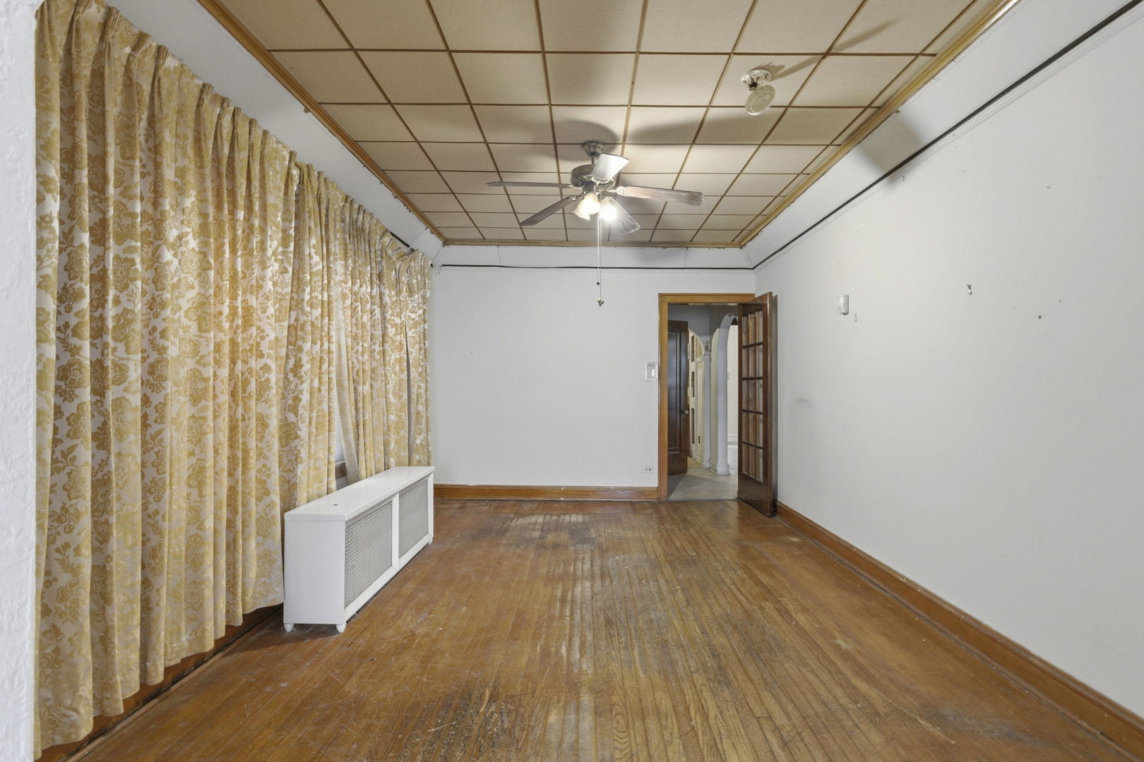 2924 N Merrimac Avenue, Chicago, IL 60634