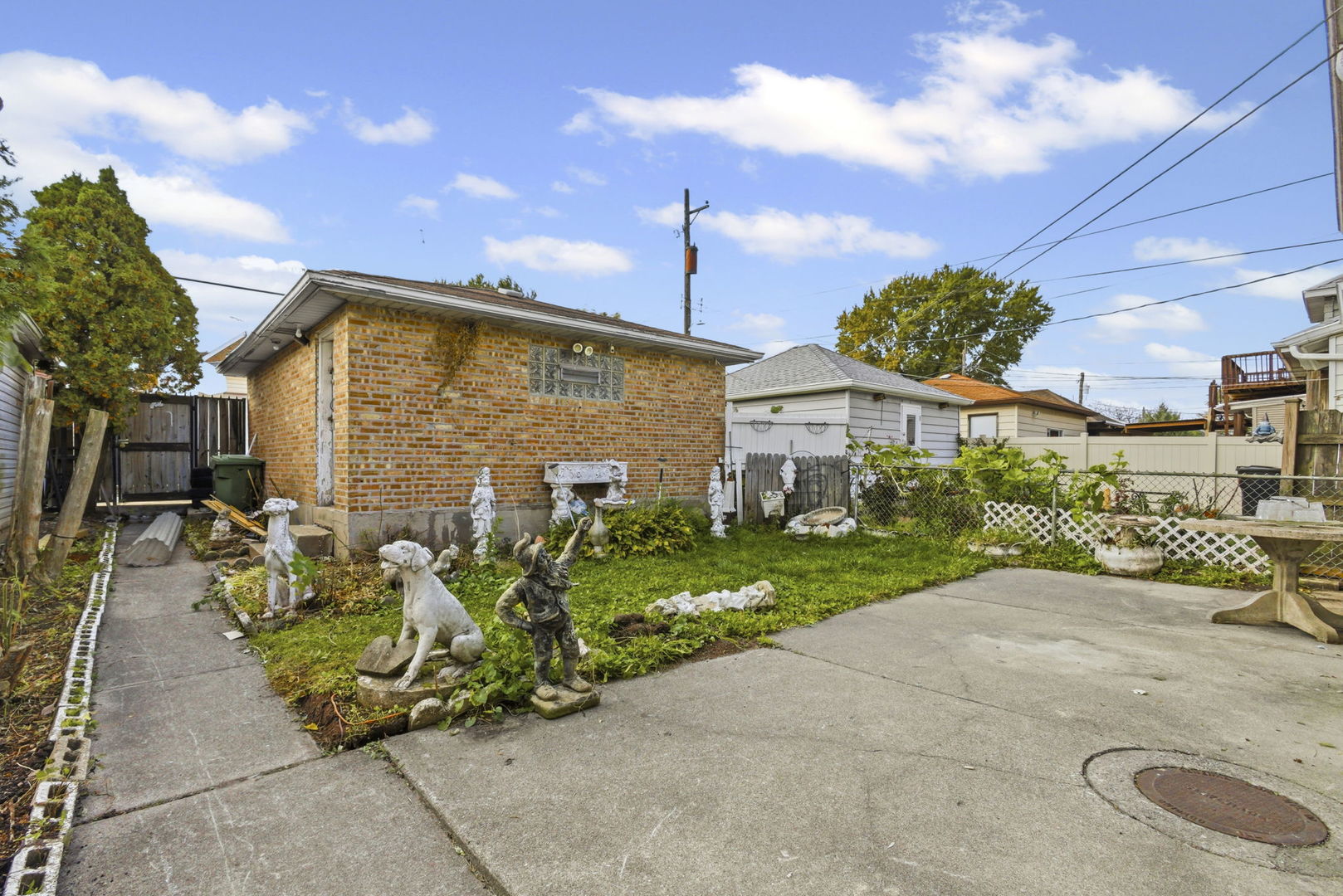 2924 N Merrimac Avenue, Chicago, IL 60634