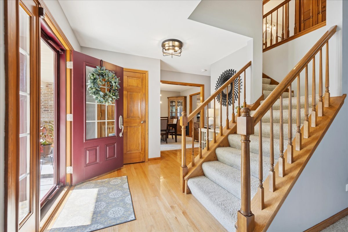 1306 Clark Street, North Aurora, IL 60542