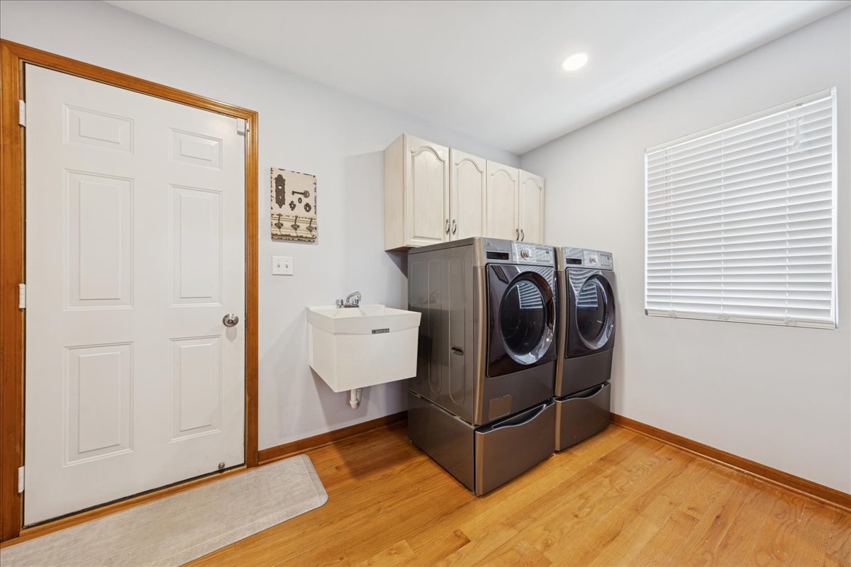 1306 Clark Street, North Aurora, IL 60542